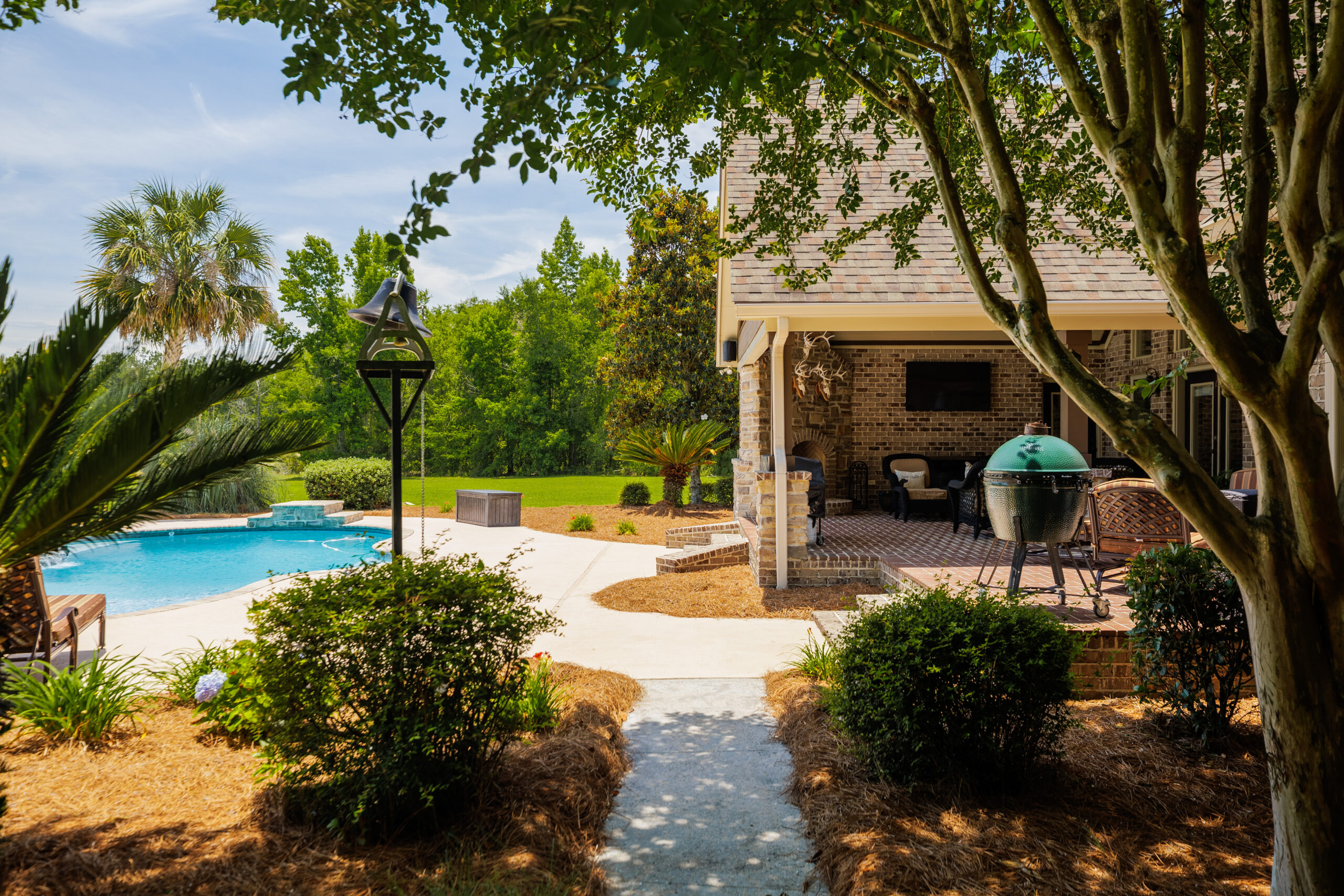 Property feature video
